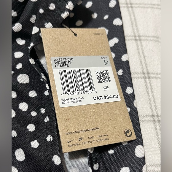 NIKE DRI-FIT golf tee BNWT - Picture 2 of 4